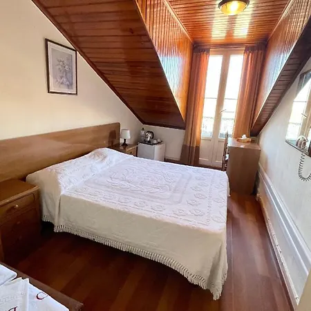 Bons Dias Guest house *